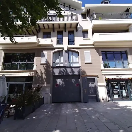T3/4-6pers/5'piedplage/centreville/parking/wifi דירה ארסשון